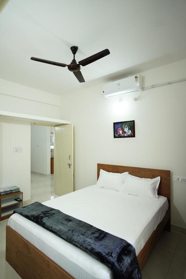 Castle Suites By Haven Homes, Kempegowda International Airport Road 班加罗尔 外观 照片