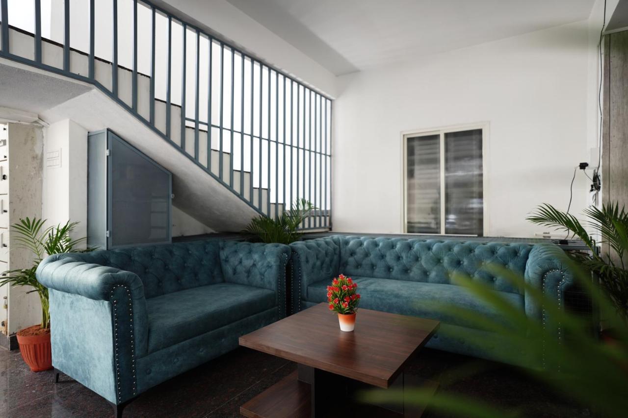 Castle Suites By Haven Homes, Kempegowda International Airport Road 班加罗尔 外观 照片