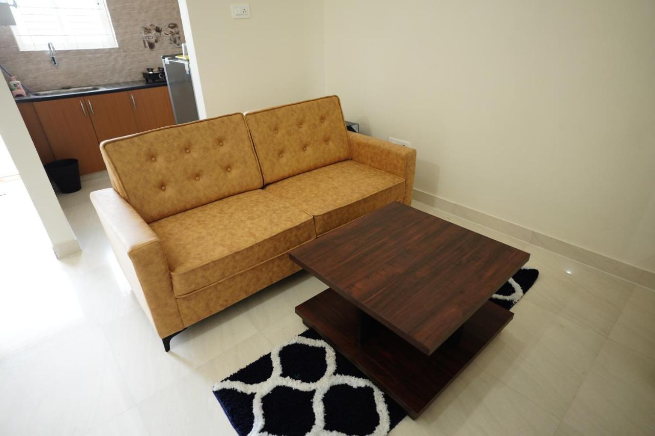 Castle Suites By Haven Homes, Kempegowda International Airport Road 班加罗尔 外观 照片
